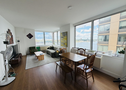 160 Riverside Boulevard - Photo 1