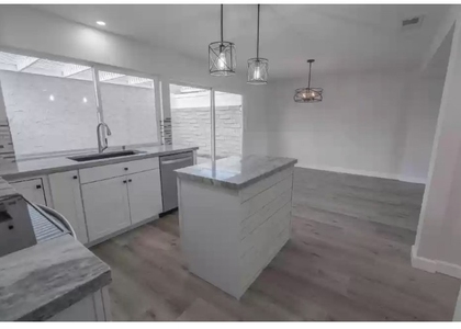 24219 La Glorita - Photo 1
