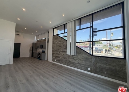1870 E 1st Street - Photo 1