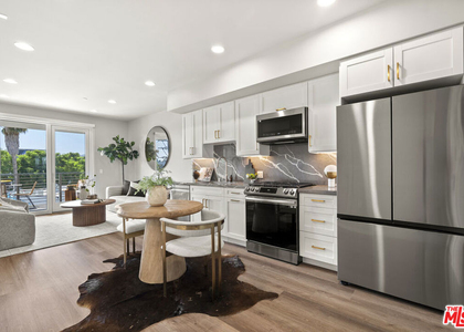 7428 Santa Monica Boulevard - Photo 1