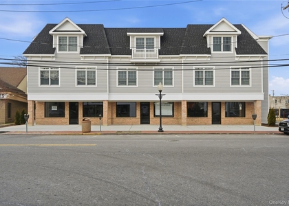 180 Deer Park Avenue - Photo 1