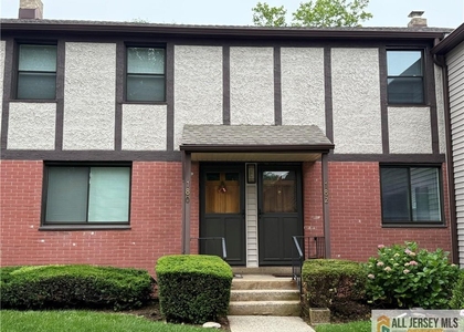 182 Newman Street - Photo 1