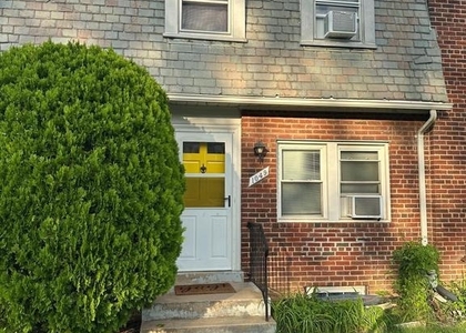 1049 N Monroe Street - Photo 1