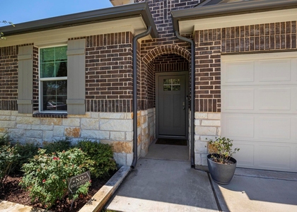 301 Brody Ln - Photo 1