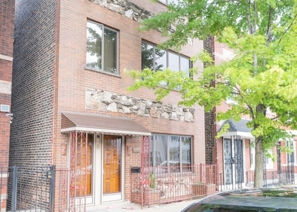 2625 S Union Avenue - Photo 1