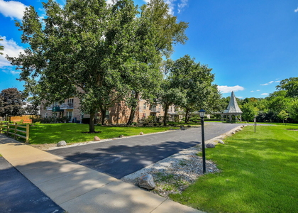 5125 Blodgett Avenue - Photo 1