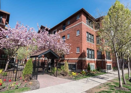 5024 N Winthrop Avenue - Photo 1