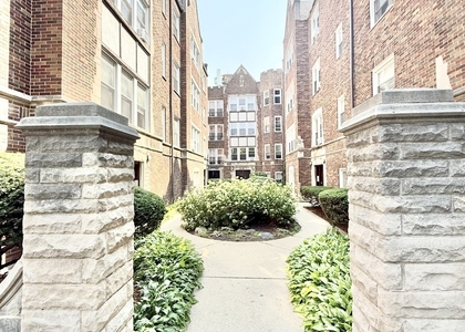 2801 W Lunt Avenue - Photo 1