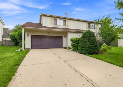 982 Valleyview Drive - Photo 1