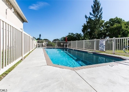 621 Sw 47th Terrace - Photo 1