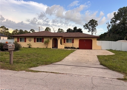 2604 E 3rd Street - Photo 1