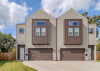 5901 Crest Court - Photo 1