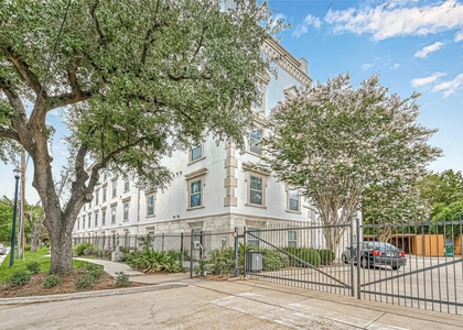 3501 Chenevert Street - Photo 1