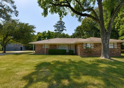 5723 Fm 2100 Road - Photo 1
