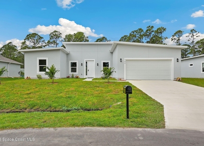 746 Harriet Avenue Sw - Photo 1