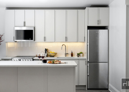 West 34th Street - Photo 1