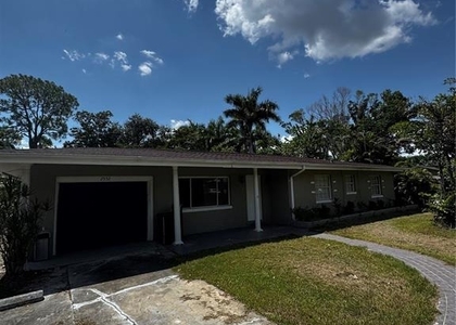 2552 Columbus Street - Photo 1