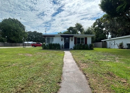 301 Pennsylvania Ave Street - Photo 1