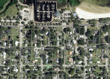 301 Pennsylvania Ave Street - Photo 1