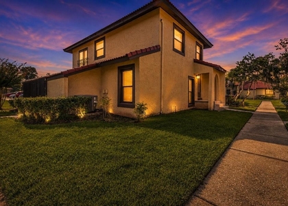 501 Hunter Circle - Photo 1