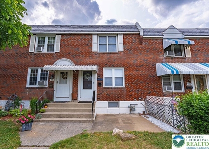 757 Benton Street - Photo 1