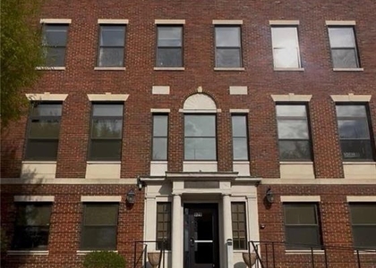 528 N New Street - Photo 1