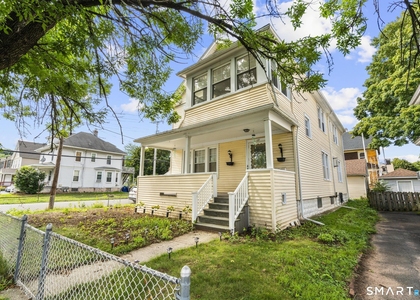 139 Richards Street - Photo 1