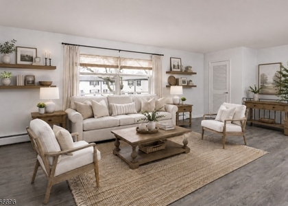 555 Main Street - Photo 1