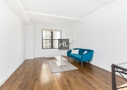 West 91st Street - Photo 1