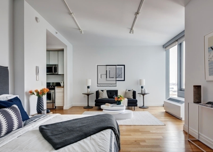 West 54th Street - Photo 1