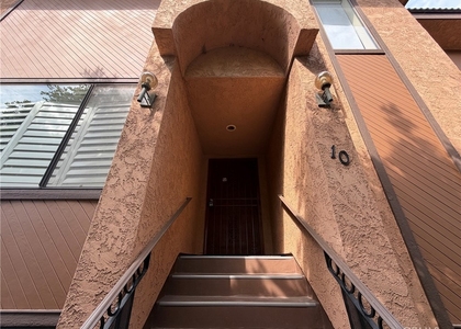 816 W Naomi - Photo 1