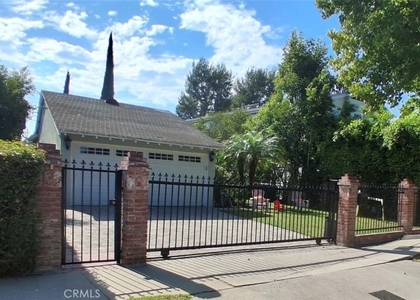 4419 Calhoun - Photo 1