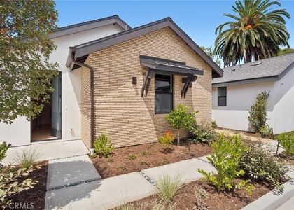 314 E 16th - Photo 1