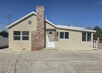 10323 Samoa Avenue - Photo 1