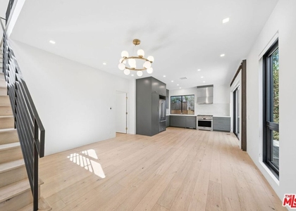 633 Palms Boulevard - Photo 1