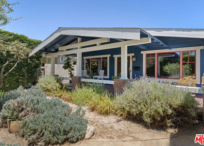 124 S Hobart Boulevard - Photo 1