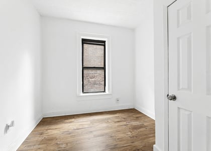 30 Macombs Place - Photo 1