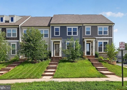 1743 Autumn Maple Leaf Drive - Photo 1