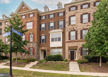 22635 Norwalk Square - Photo 1