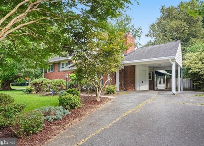 1415 Mayflower Drive - Photo 1