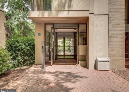 11400 Washington Plaza W - Photo 1