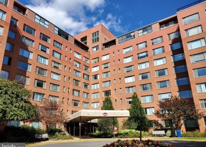 1111 N Arlington Boulevard - Photo 1