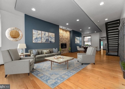 907 N 5th Street - Photo 1