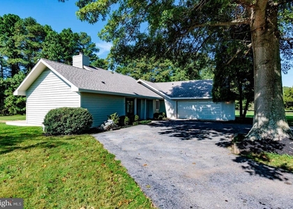 102 Golf Court - Photo 1