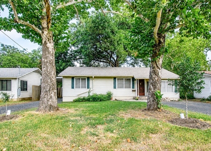 4510 Russell Dr - Photo 1