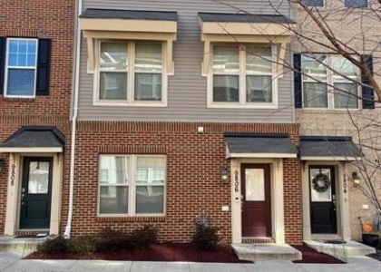 9806 Ushers Place - Photo 1