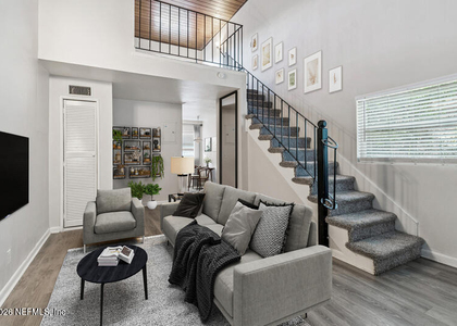 1606 King Street - Photo 1