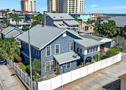 1207 2nd Street S - Photo 1