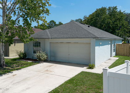 8451 Oak Crossing Drive W - Photo 1