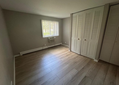 1477 Winslowe Drive - Photo 1